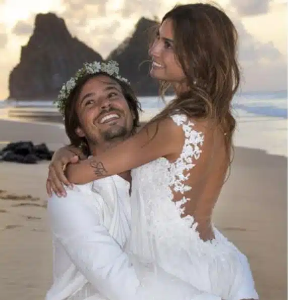 Thaila Ayala já se casou com Paulinho Vilhena