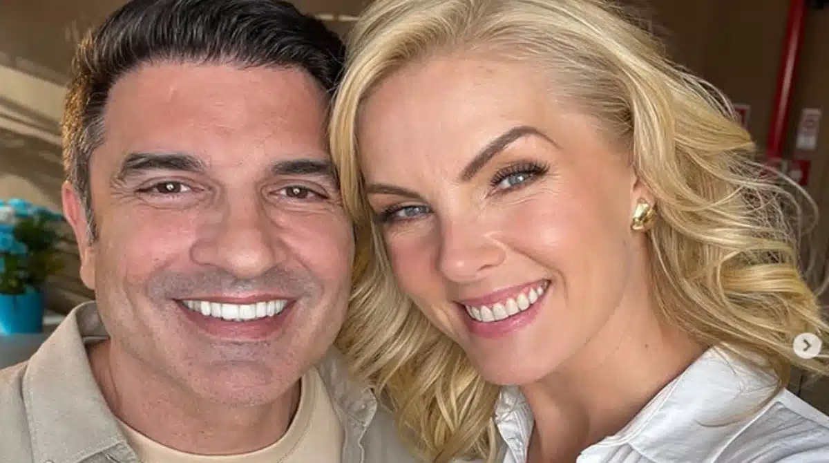 Ana Hickmann posa com seu filho e Edu Guedes em acampamento e impressiona