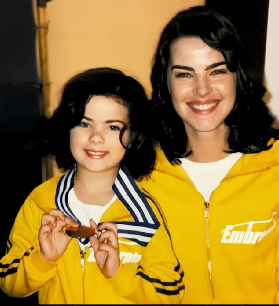 Ana Paula Arósio junto com Rafaela Romolo