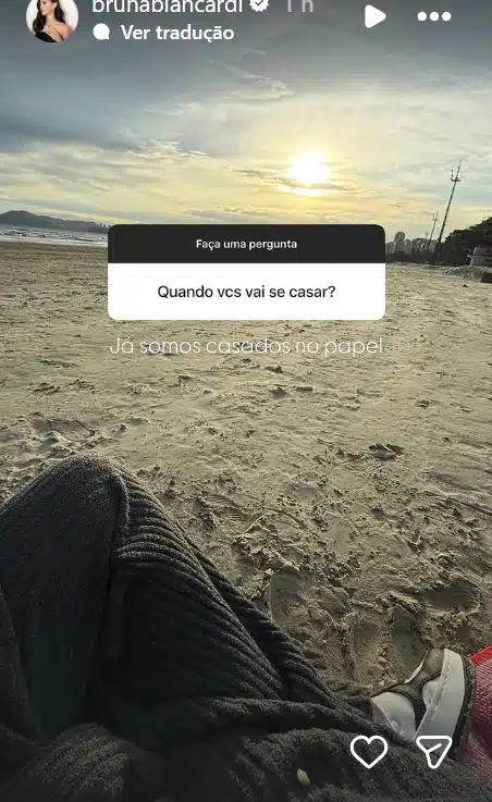 Bruna Biancardi contando que já é casada com Neymar