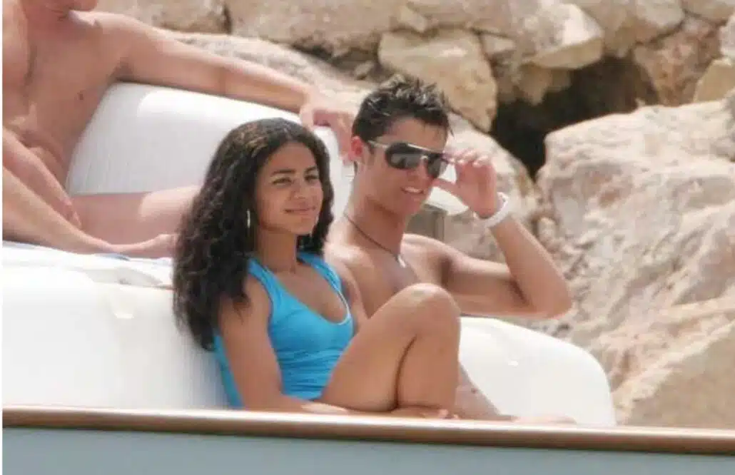 Imagem de Cristiano Ronaldo ao lado da suposta mãe de seu primogênito