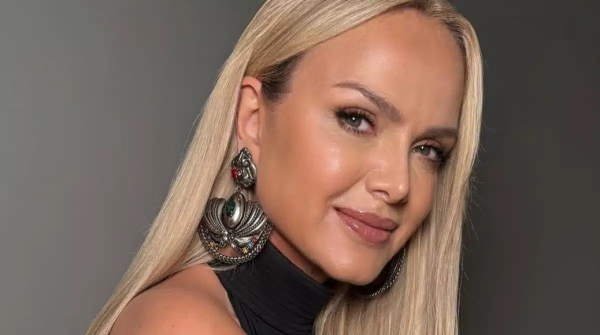 Eliana mostra passeio cultural com a filha mais nova