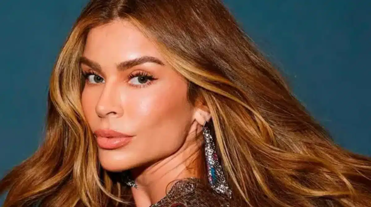 Grazi Massafera encanta ao mostra sua filha com pet de R$15 mil