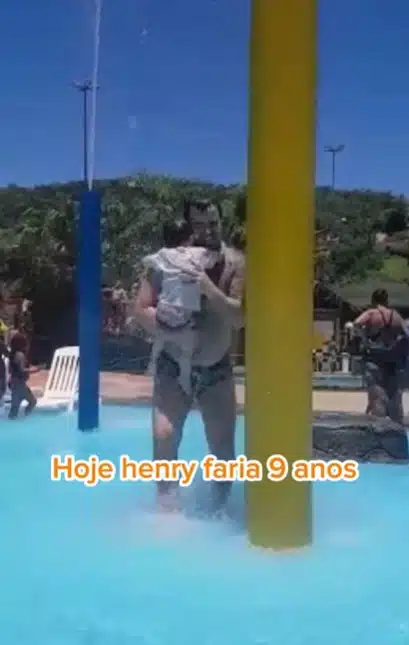 Pai de Henry Borel com o seu filho