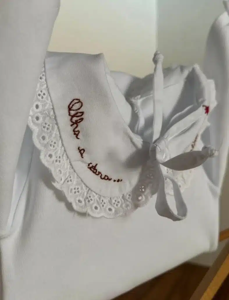 Detalhe do look da bebê de Jade e Luan Santana para a festa