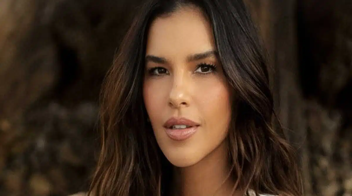 Mariana Rios revela que está esperando seu primeiro filho e impressiona