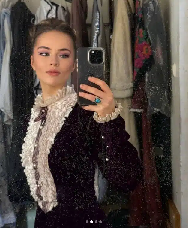 A menina que foi eleita a mais bonita do mundo atualmente aos 19 anos