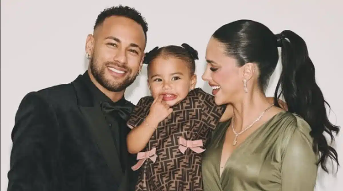 Bruna disse se filha com Neymar já nasceu ou não e mostrou foto