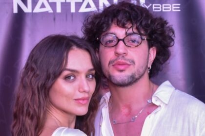Rafa Kalimann mostra a barriguinha mais aparente pela 1ª vez