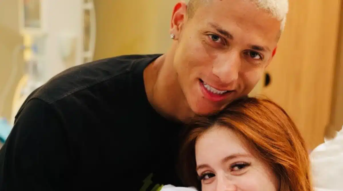 Richarlison revelou o nascimento do seu filho