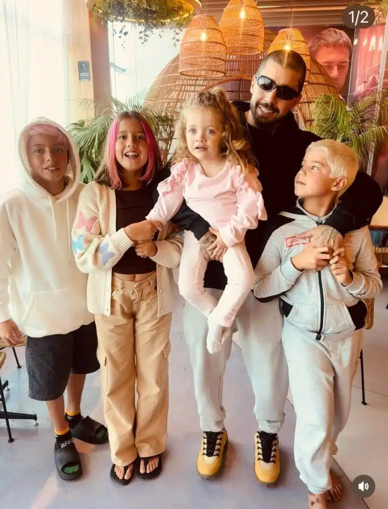 Pedro Scooby mostra filhos com Luana Piovani e Cintia de férias na Bahia