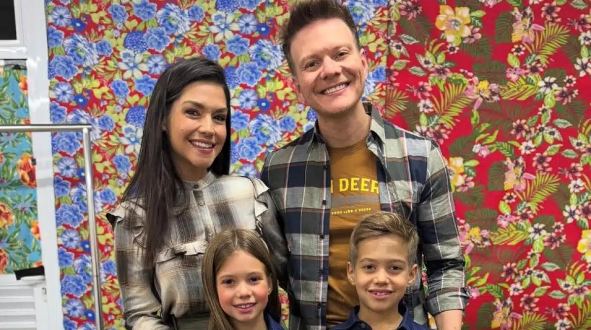 Thais e Michel Teló mostram festa dupla dos filhos de 9 e 8 anos
