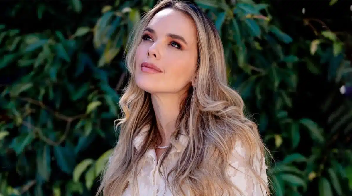 Thaeme revela que perdeu 6 bebês e emociona