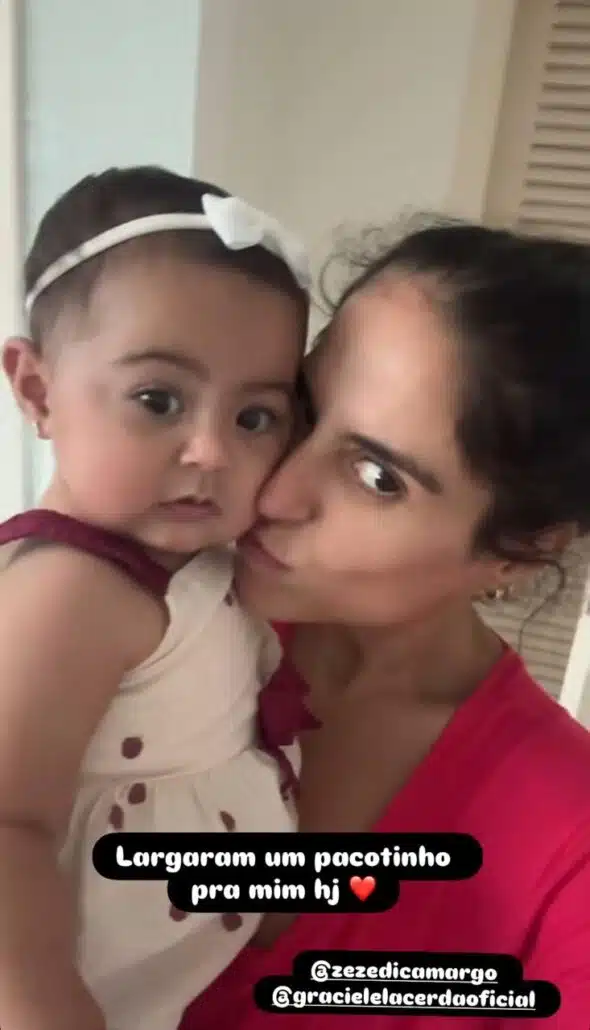 Camilla Camargo fica de babá da irmãzinha, Clara