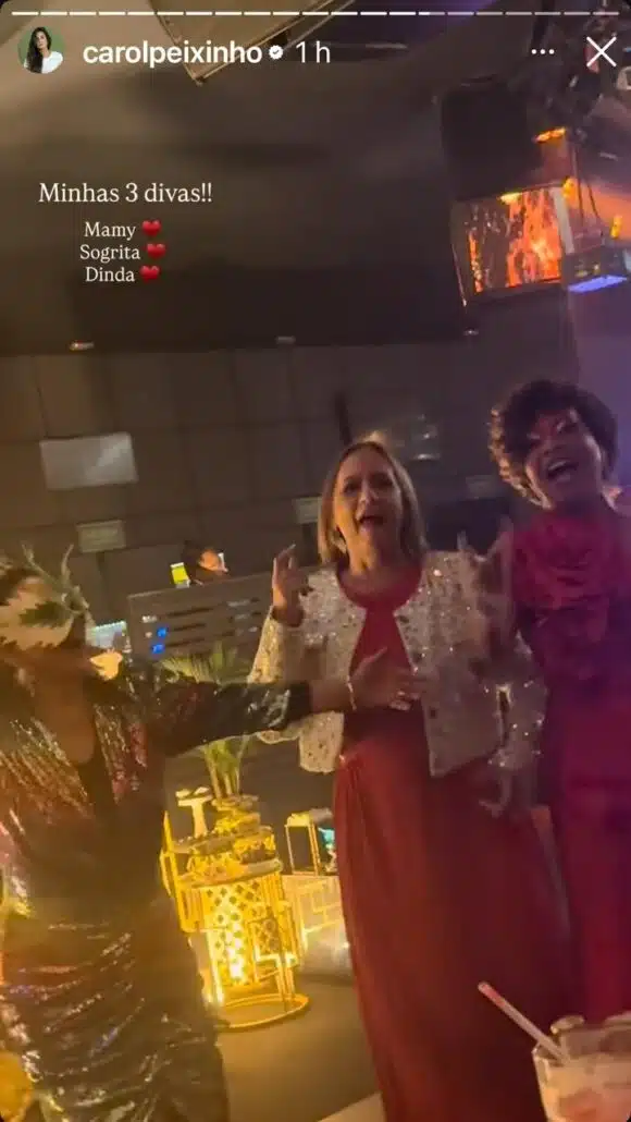 Carol Peixinho faz linda homenagem para a aniversariante, dona Glória