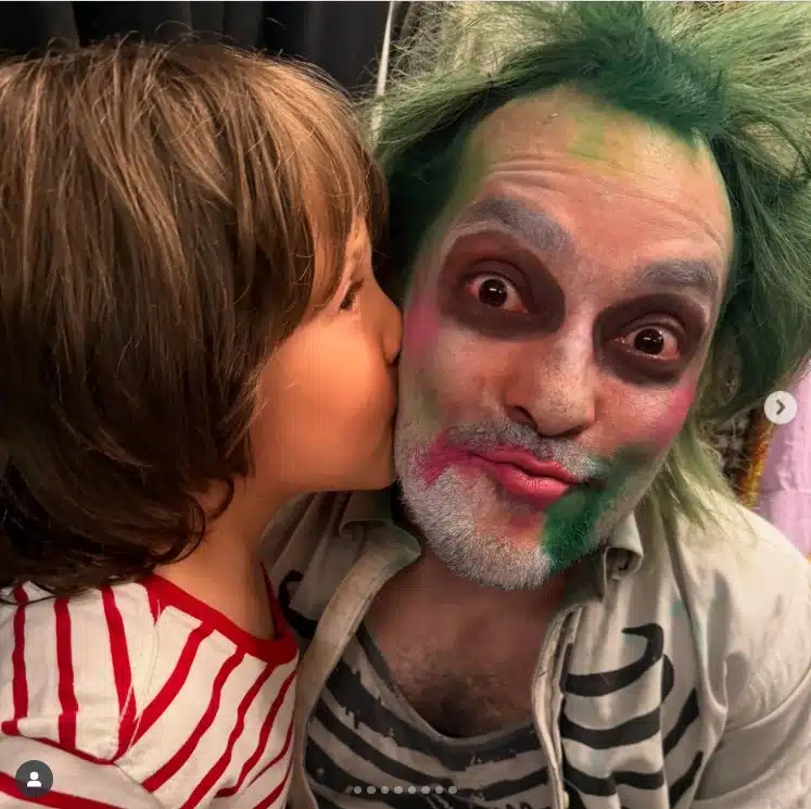 Filho de Letícia Colin encontra Eduardo Sterblitch no teatro e surpreende