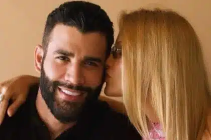 Gusttavo Lima e Andressa Suita fazem linda festa para o caçula