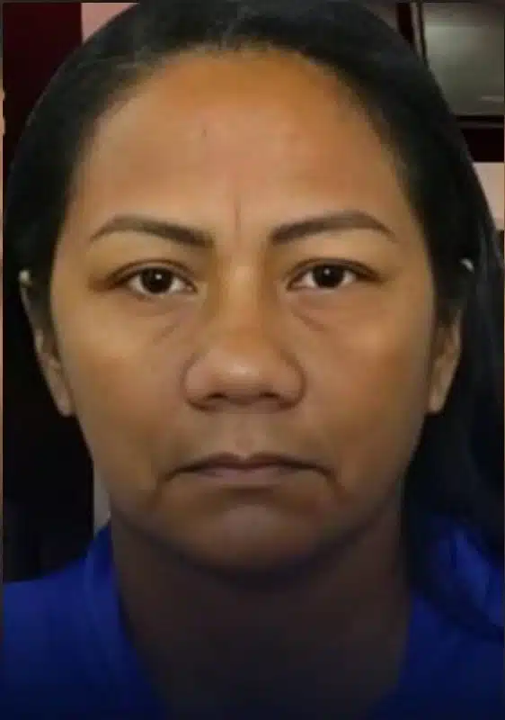 Menina de 12 anos planejou o assassinato da sua própria mãe para ficar com 17 mil reais Menina tirou a vida de sua mãe Francisca Alves Praia