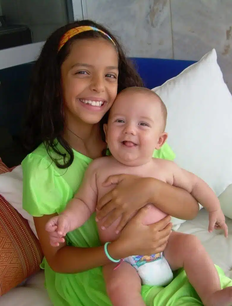 A filha de Vladimir Brichta relembrou uma foto com o irmão