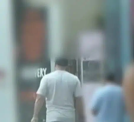Alexandre Nardoni junto com o seu pai