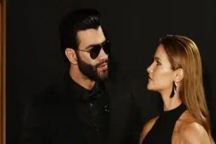 Andressa Suita mostra filhos e Gusttavo Lima nadando em piscina gigante e impressiona