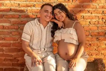 Esposa de João Gomes, Ary Mirelle. exibe mudanças no corpo, 15 dias após o bebê nascer