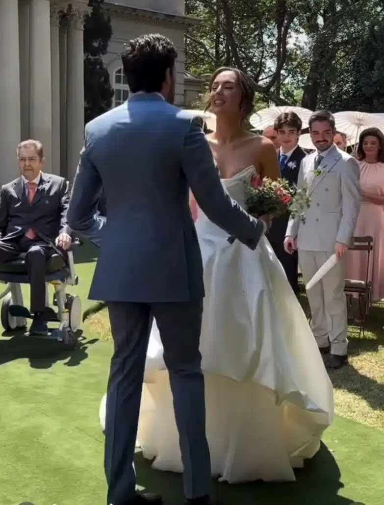 Faustão vendo sua filha se casar
