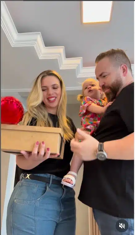 Pai de Henry Borel com a esposa e a filha