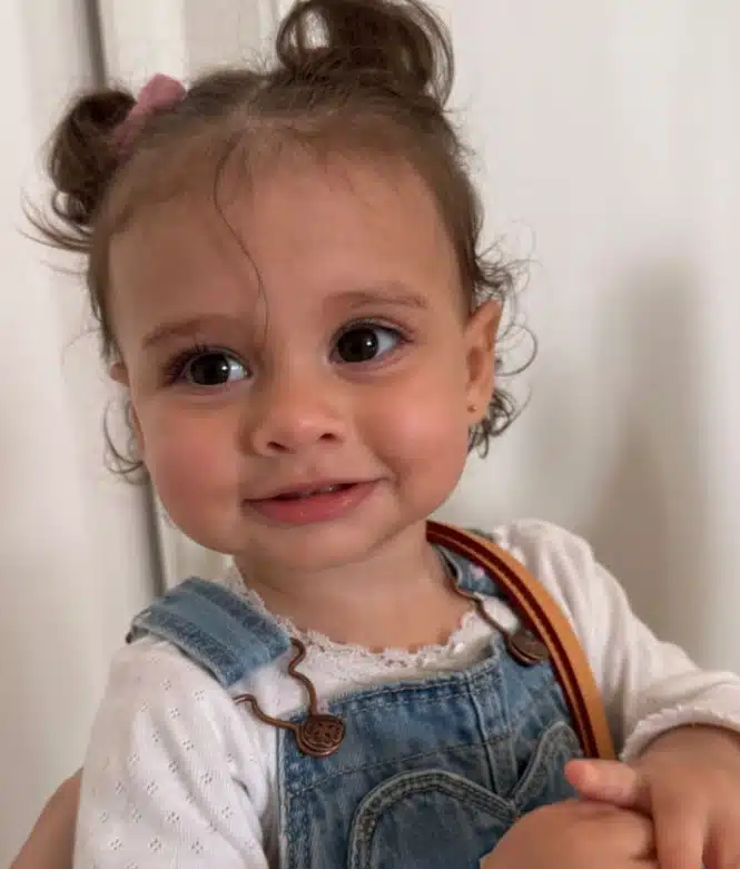 Filha de Amanda Kimberlly junto com Neymar