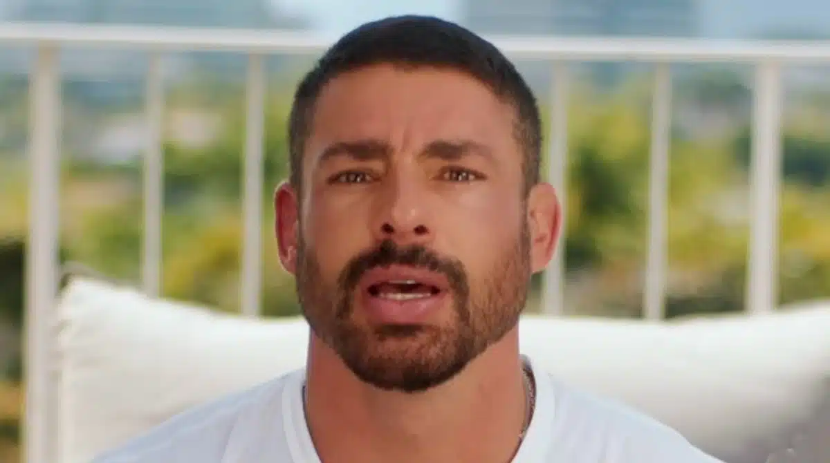 Cauã Reymond exibiu sua filha e falou decisão que tomou