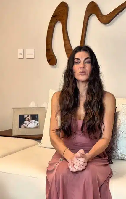 Bárbara Falcão desabafando sobre Dennis DJ