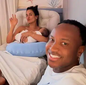 Carol Peixinho e Thiaguinho com o pequeno Bento