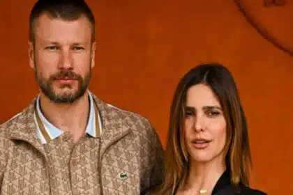 Filha caçula de Fernanda Lima faz maquiagem na mãe e encanta