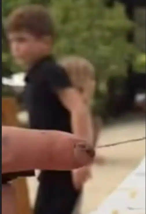 Meghan Markle revelando o rosto do seu filho