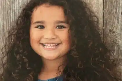 Menina Melodee Buzzard desapareceu dois meses atrás