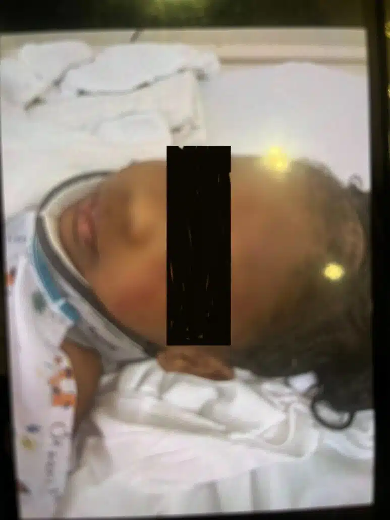 Menina após o que houve com os três meninos