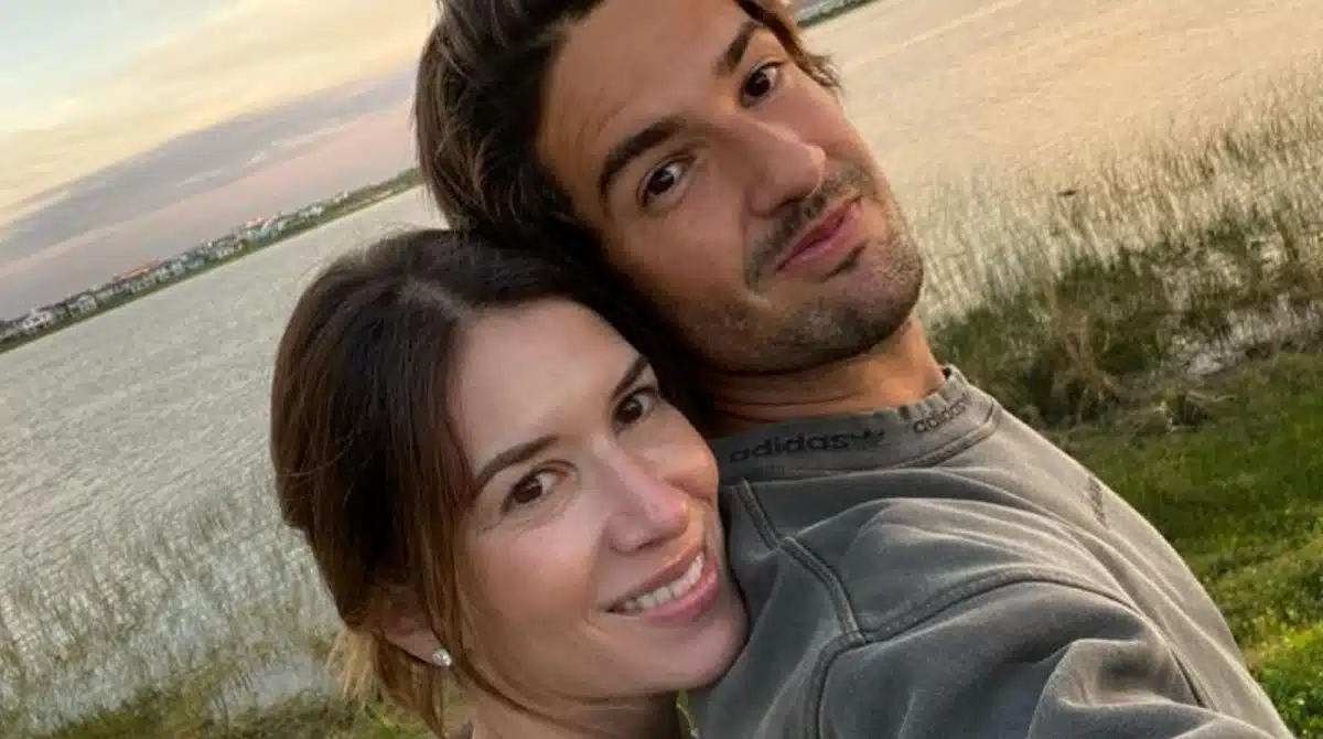 Alexandre Pato mostra rara foto do filho brincando em cama elástica e impressiona