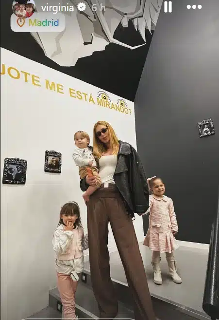 Virgínia Fonseca junto com os filhos em Madrid
