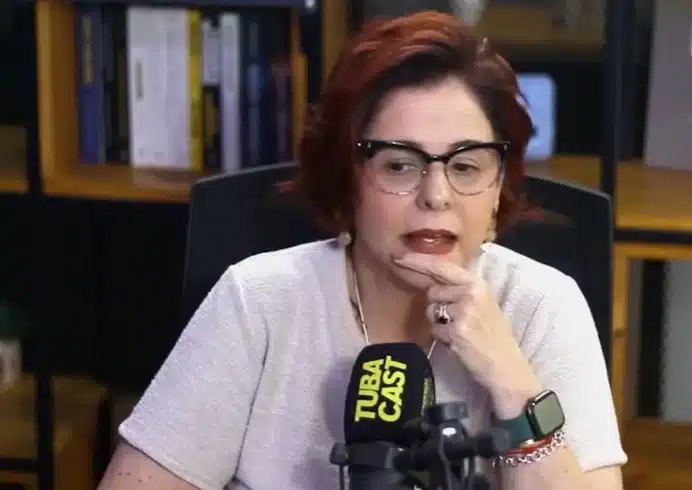 Carla Albuquerqu3 falou sobre Vitória Regina
