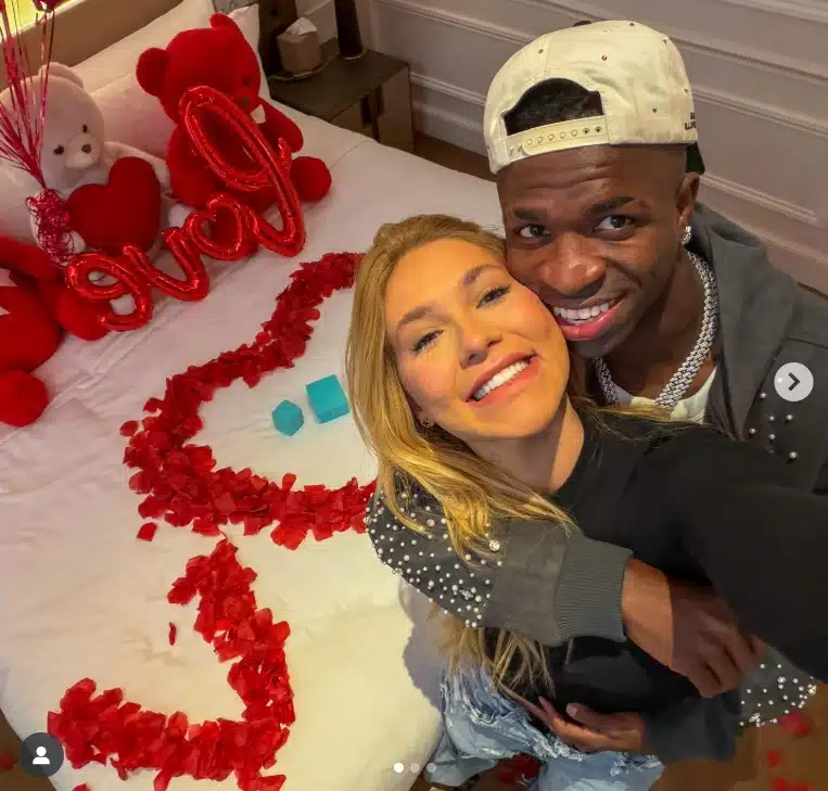 Virgínia Fonseca e Vini Jr assumiram seu namoro