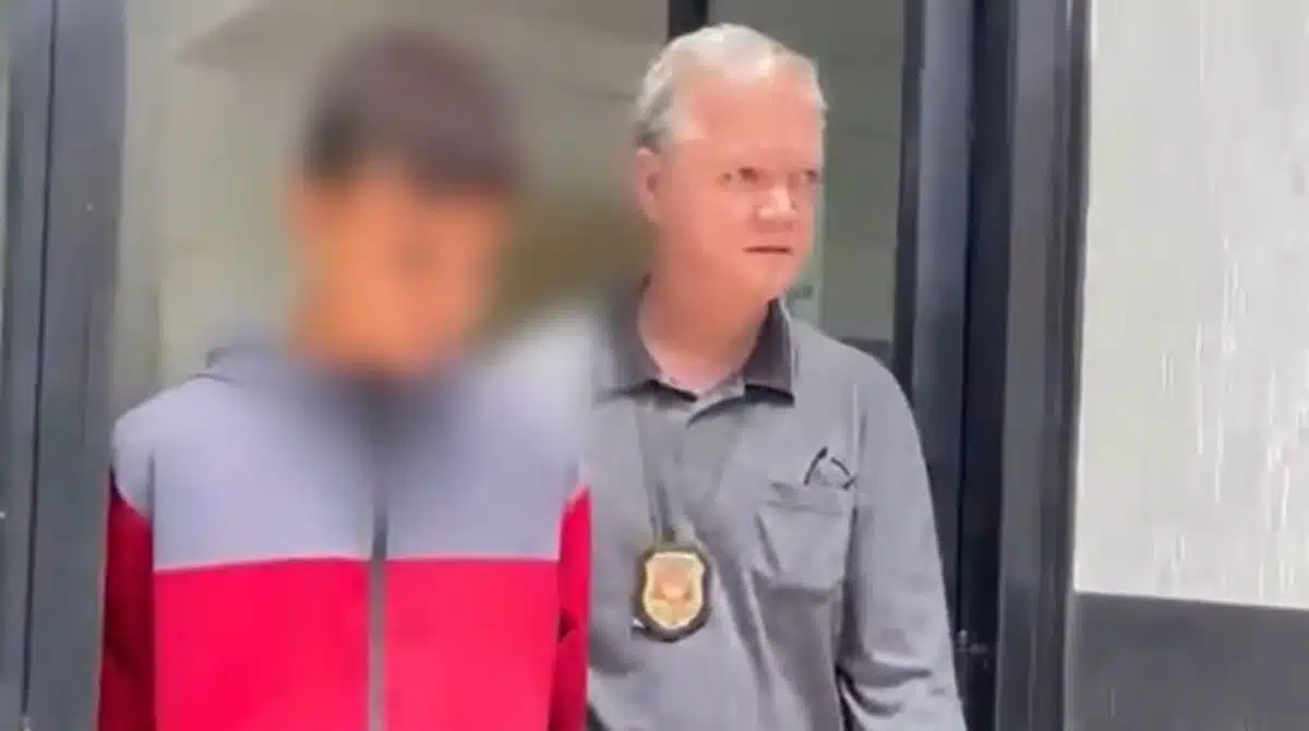 Adolescente veio a tentar tirar a vida de colega