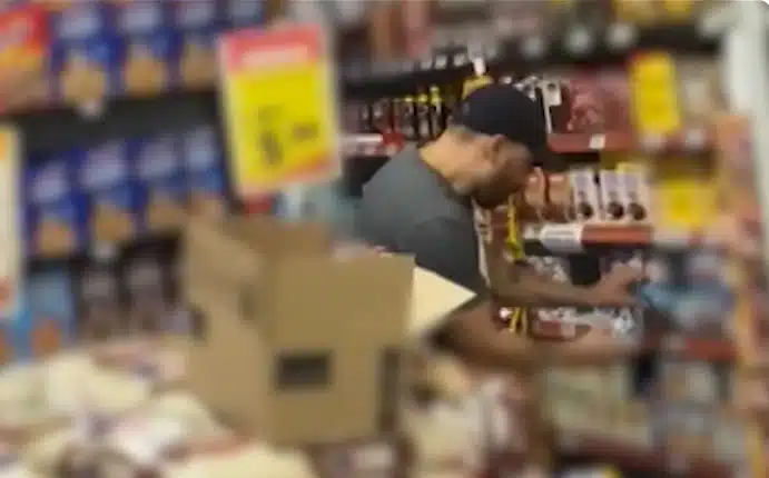 Alexandre Nardoni no bairro no qual está morando