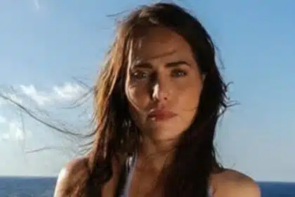 Letícia Colin posa com seu filho em rara foto e surpreende