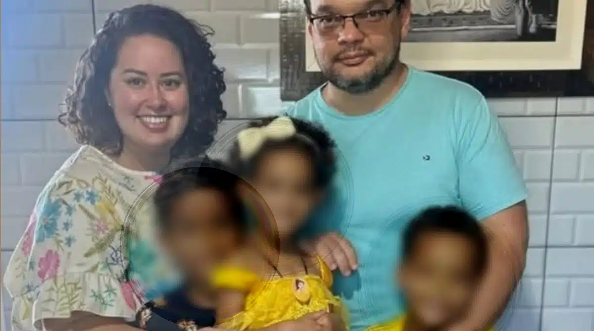 Pais adotaram três irmãos e a verdade foi revelada