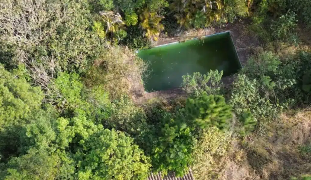 Piscina localizada na chácara do irmão de Suzane Von Richthofen
