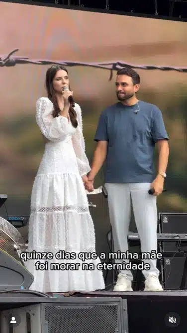 Mano Walter e Débora anunciam gravidez do terceiro filho e surpreendem