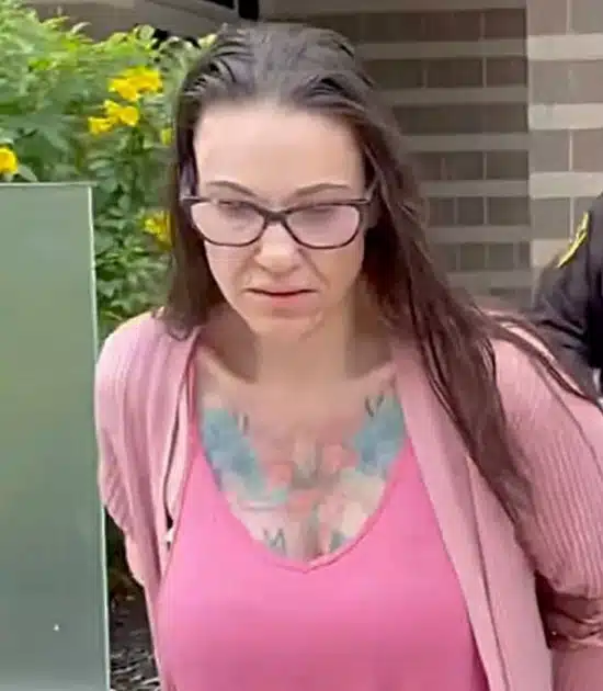 Avó da bebê também foi detida diante desta situação