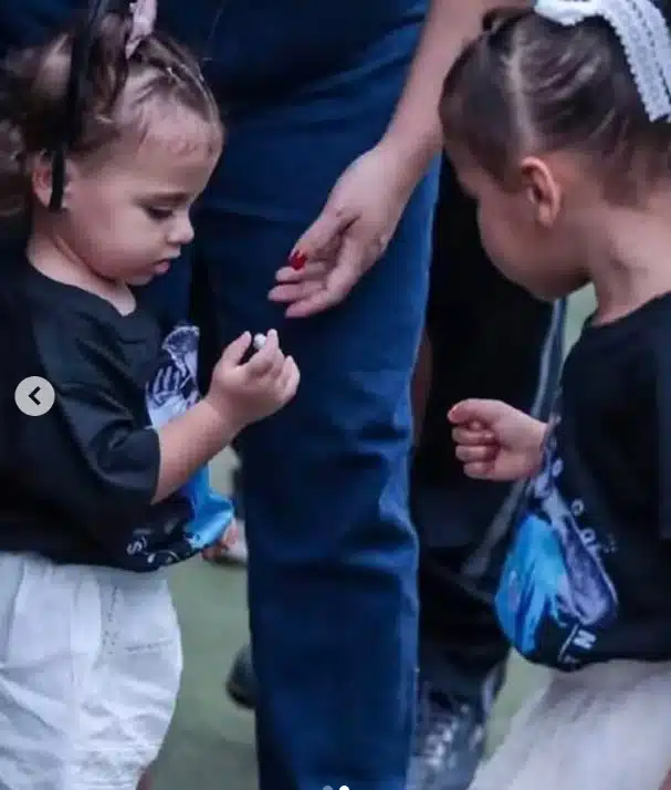 Filhas de Amanda Kimberlly e Bruna Biancardi com Neymar