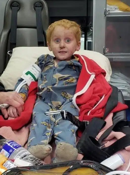 A criança Ryker Webb após ter sido encontrado