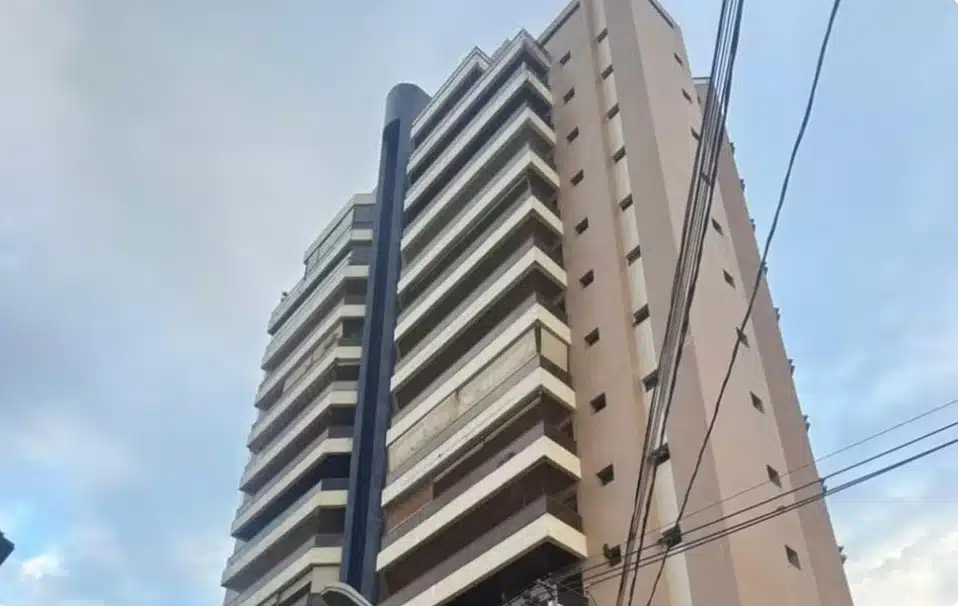 A criança caiu do 10º andar deste prédio